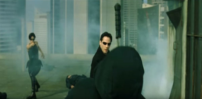 The Matrix knife throwing scene. Grindworx blog, Getaknife.com. Throwing knives in movies.